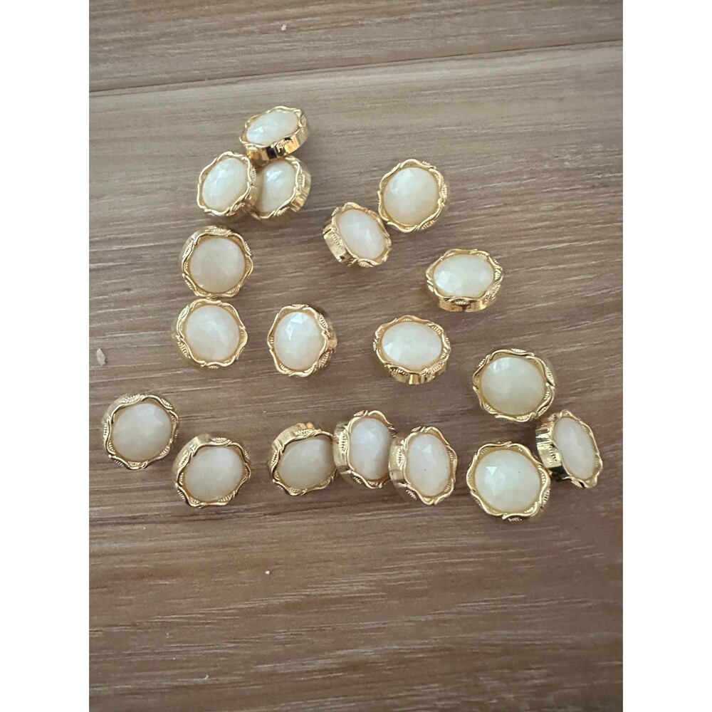 Vintage Cabochon/Gold Small Buttons (18)